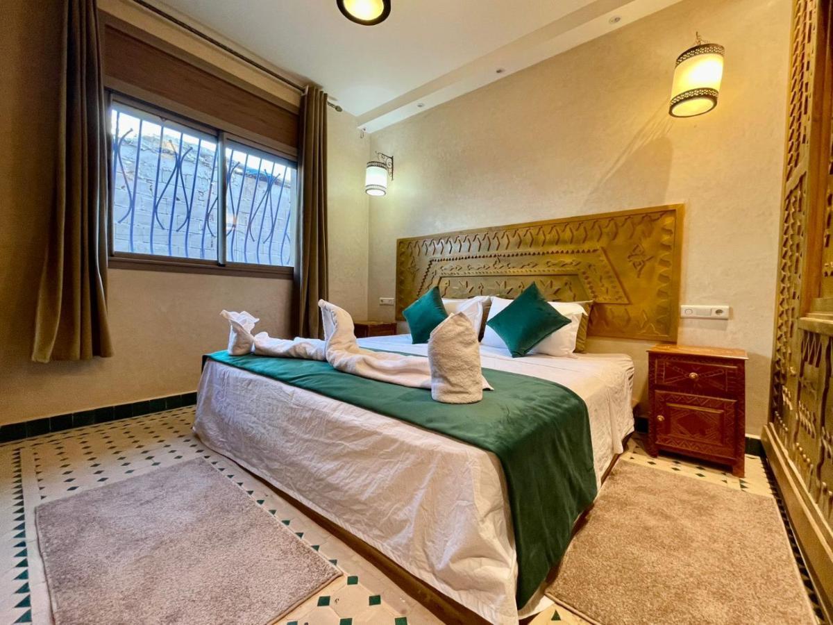 Hotel Apartments Lexpert " Riad The Family" Merzouga Esterno foto